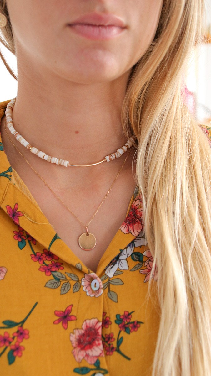 Schéma Bracelet en perles heishi nacre et perles gold filled (or laminé)