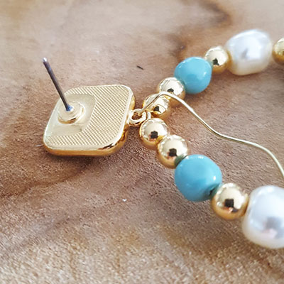 Boucles d'oreilles PureCrystal pendantes avec perles nacrées : Etape 3