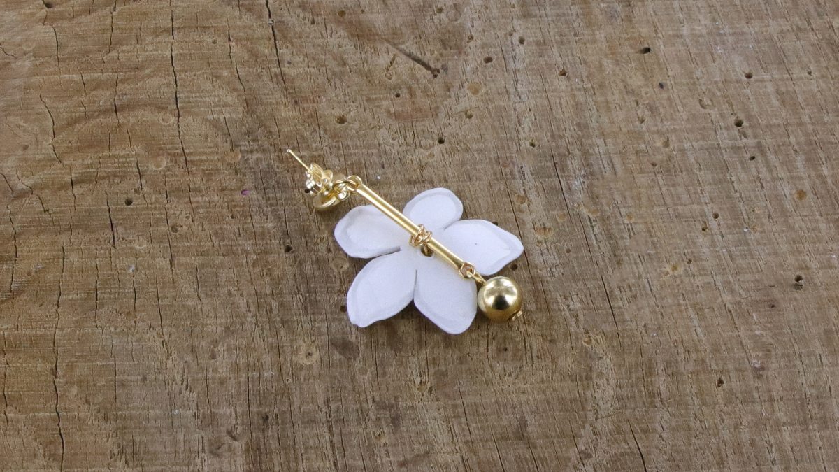 Boucles d'oreilles fleurs en Cernit Métallic : Etape 6