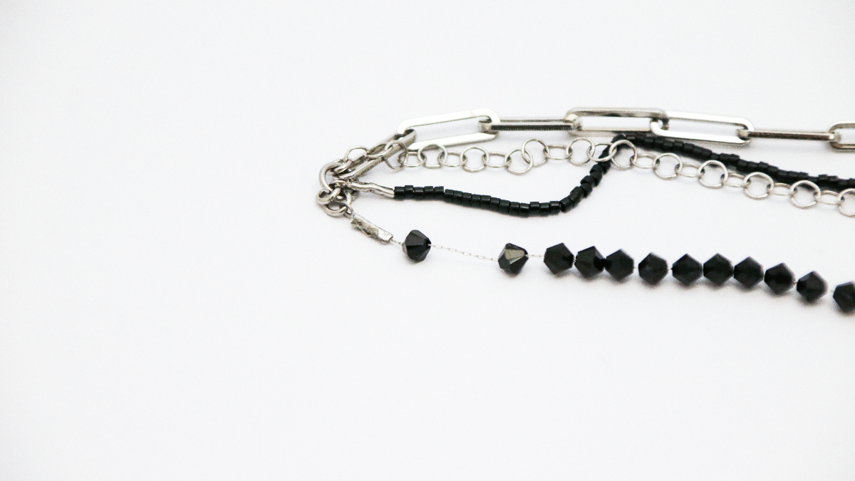 Bracelet multirang en acier inox, Miyuki Délicas et Toupies Swarovski : Etape 4