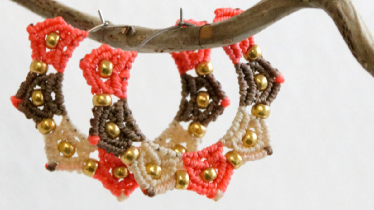 Schéma Boucles d'oreilles créoles en micro-macramé by Lilou Créa