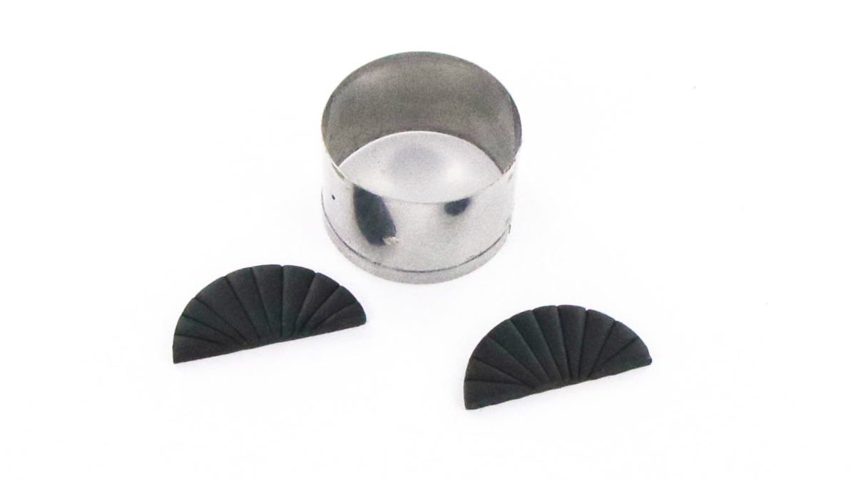 Boucles d'oreilles polymère ethniques et raffinées : Etape 5