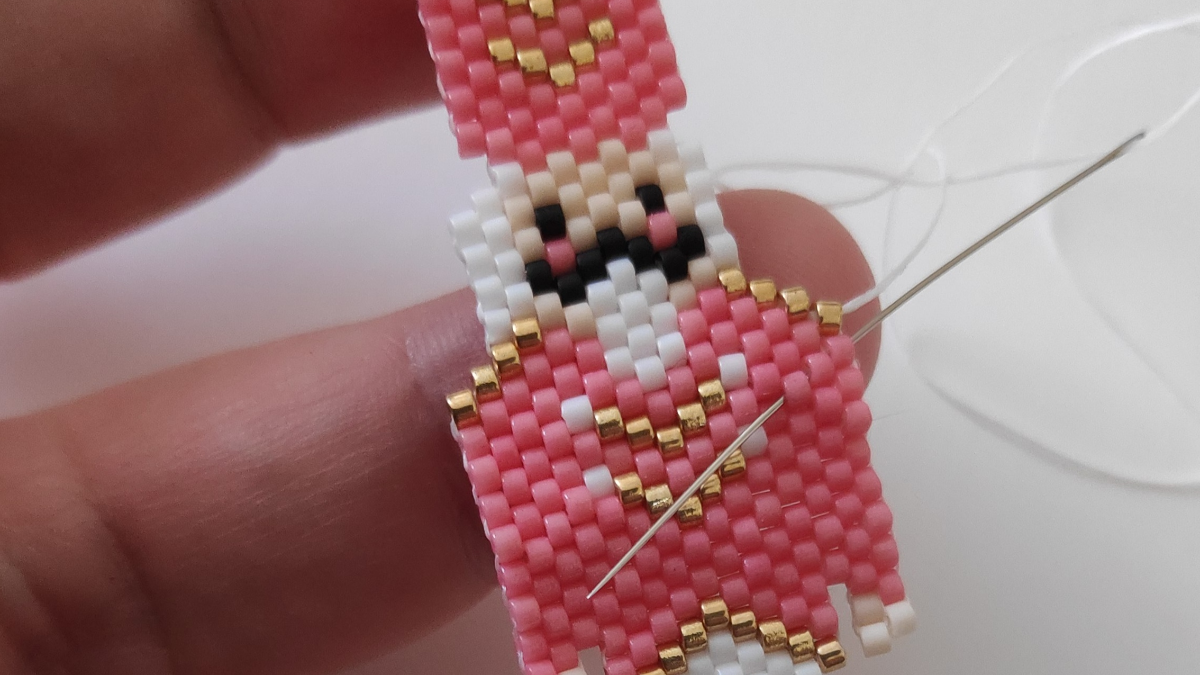 DIY tissage Noël brickstitch motif Casse Noisette en perles Miyuki Délicas : Etape 4