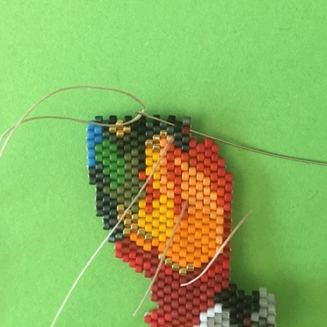 Perroquet en Brickstitch et Peyote : Etape 8