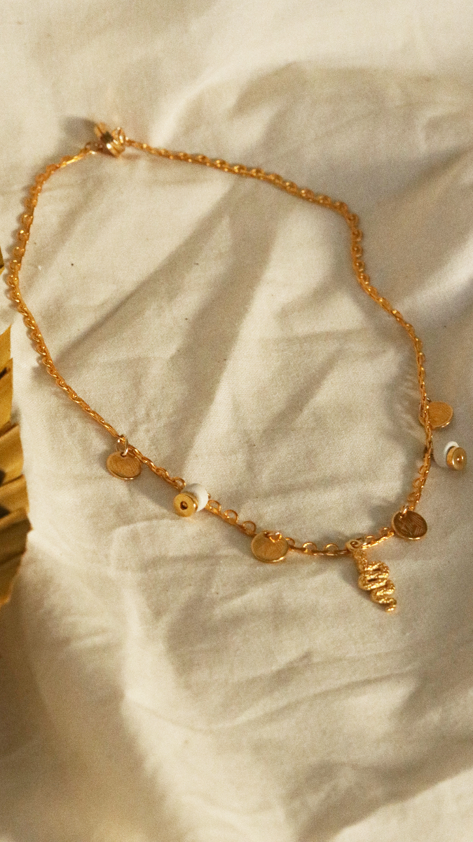 Schéma Tour de cou Rose doré à l'or fin serpent, sequins et heishi