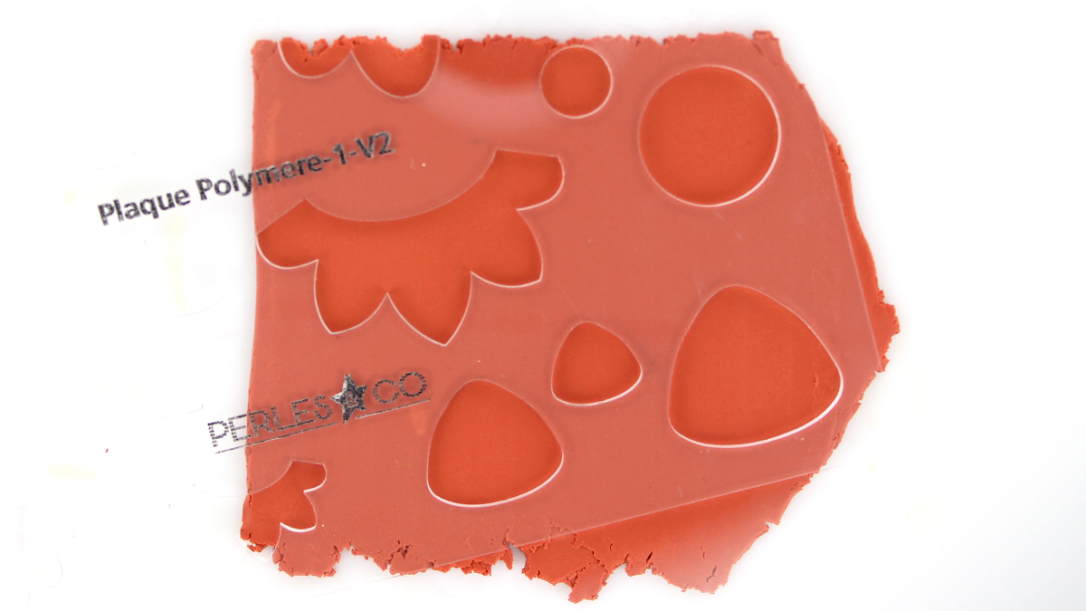 Boucles d'oreilles fleurs en polymère texture tissu et effet marbré : Etape 1