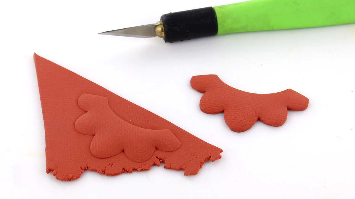 Boucles d'oreilles fleurs en polymère texture tissu et effet marbré : Etape 8