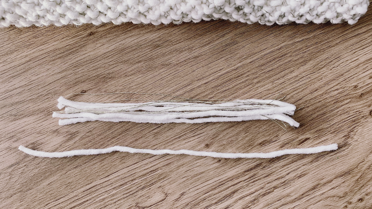 Pochette d'ordinateur chic au tricot avec insertion de perles métalliques et fil doré : Etape 10