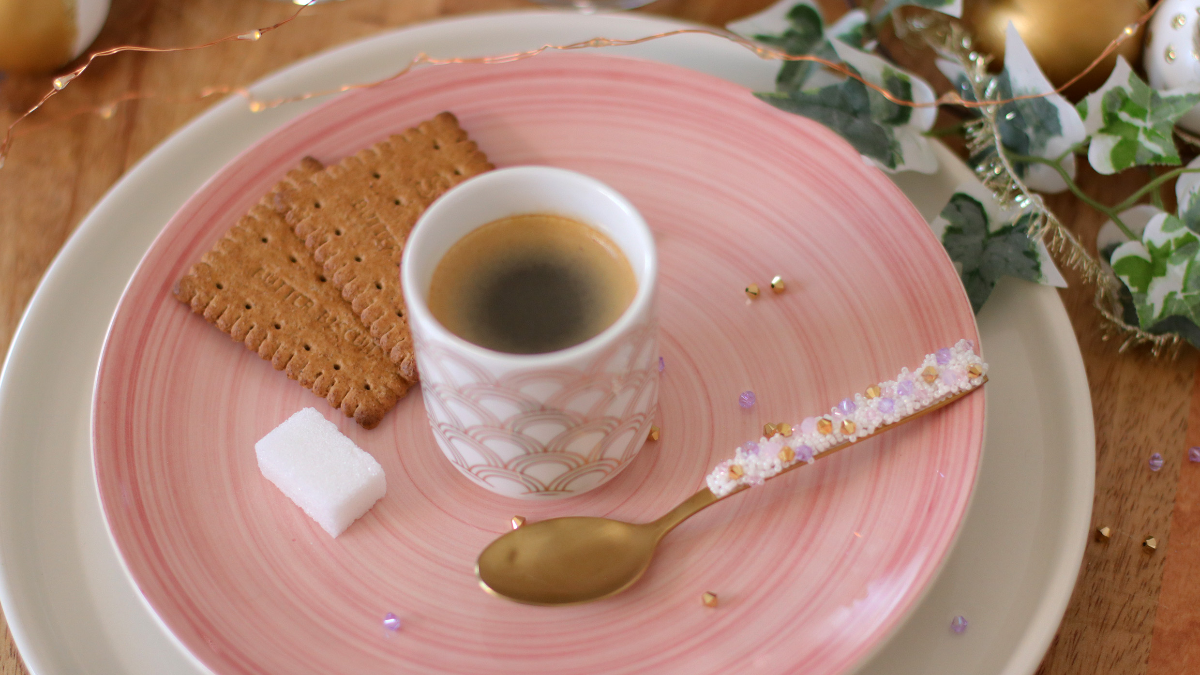Schéma DIY Custo cuillère avec perles de rocailles et perles en cristal
