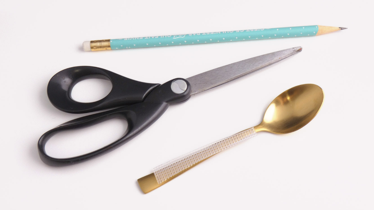 DIY Custo cuillère avec perles de rocailles et perles en cristal : Etape 1