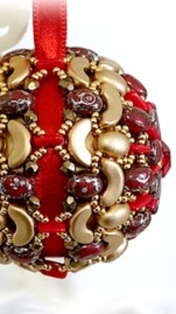 Schéma DIY Boule de Noël en perles en verre par Puca