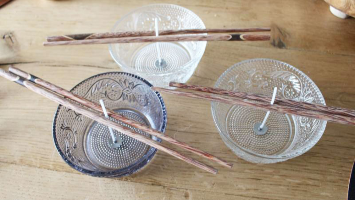 DIY Bougie parfumée avec des fleurs séchées : Etape 2