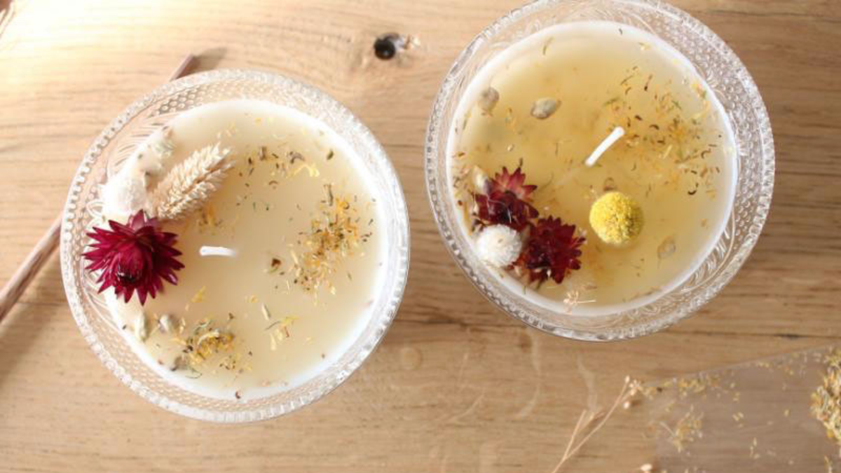 DIY Bougie parfumée avec des fleurs séchées : Etape 4