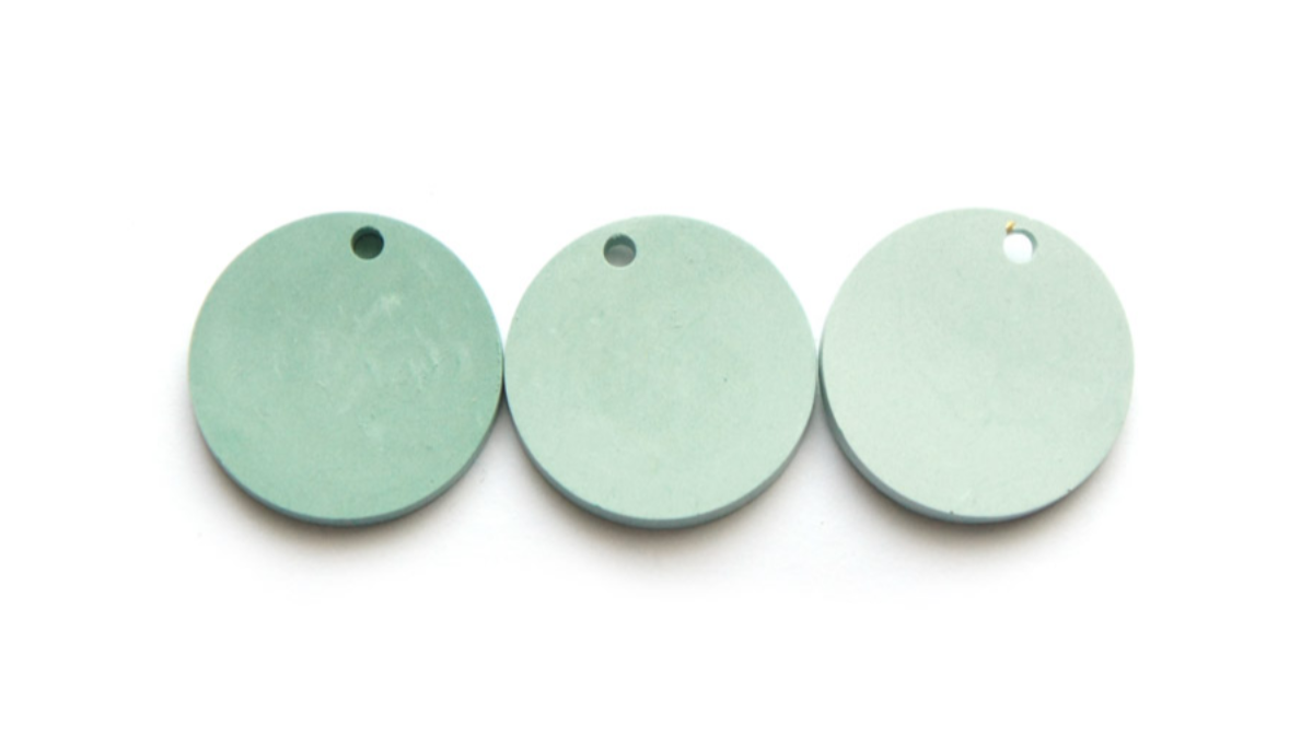 Tutoriel boucles d'oreilles avec Poudre de Moulage Raysin imitation céramique : Etape 1