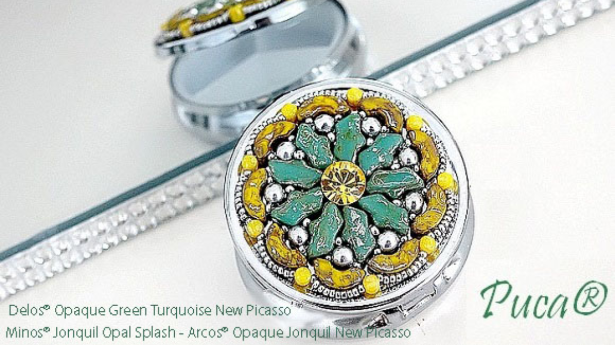 Schéma Boîte à pilules Daisy en perles en verre Delos, Arcos et Minos par Puca