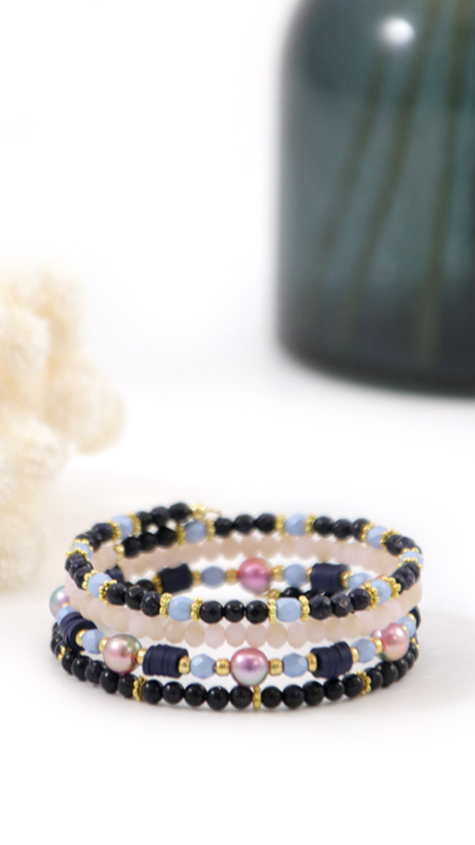 Schéma Bracelet 4 tours avec fil mémoire perles Miyuki Ciel Heishi et perles à facettes