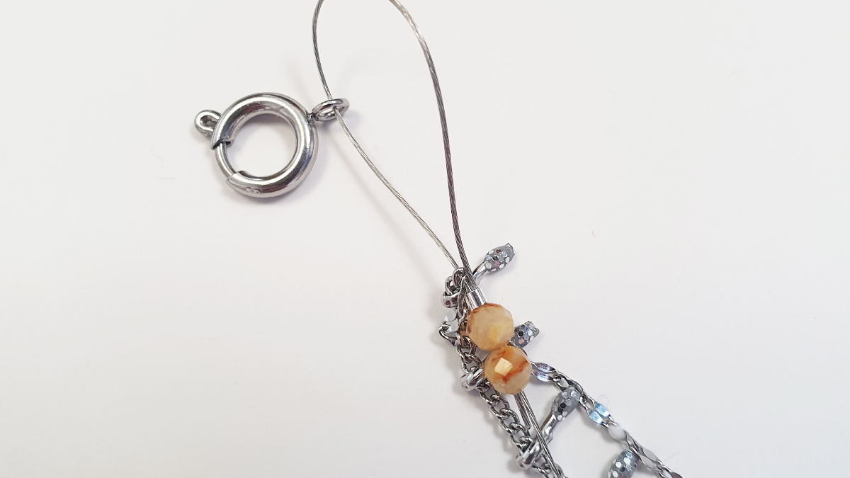 Bracelet multirang en acier inoxydable avec des perles en Agate crazy : Etape 1