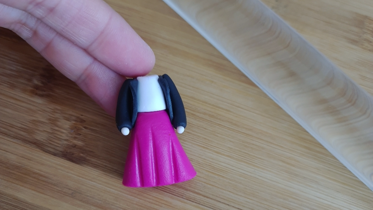 DIY Tuto - comment faire une figurine en pâte fimo : Etape 5