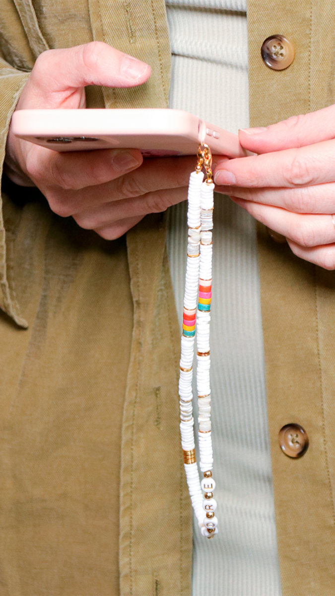 Schéma DIY Bijou à message 3 en 1 en perles heishi coquillage et perles lettres