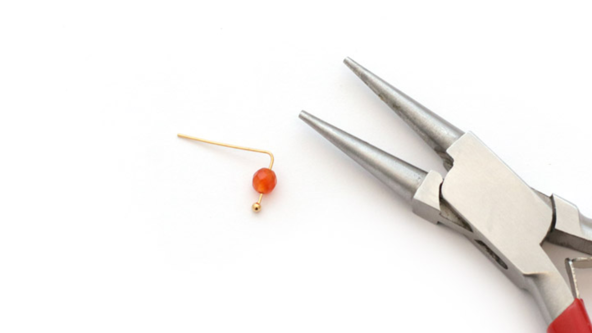 Bracelet Jonc semainier diamanté doré à l'or fin breloques alphabet : Etape 1