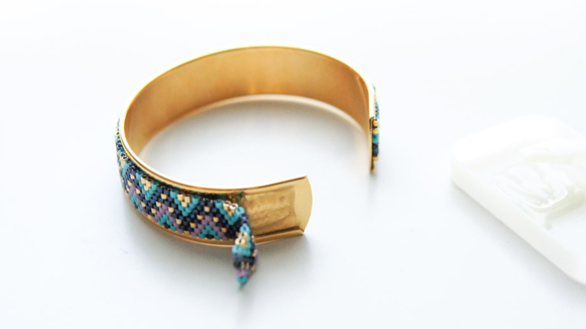 Bracelet Jonc en tissage de perles Miyuki technique Peyote Pair : Etape 7