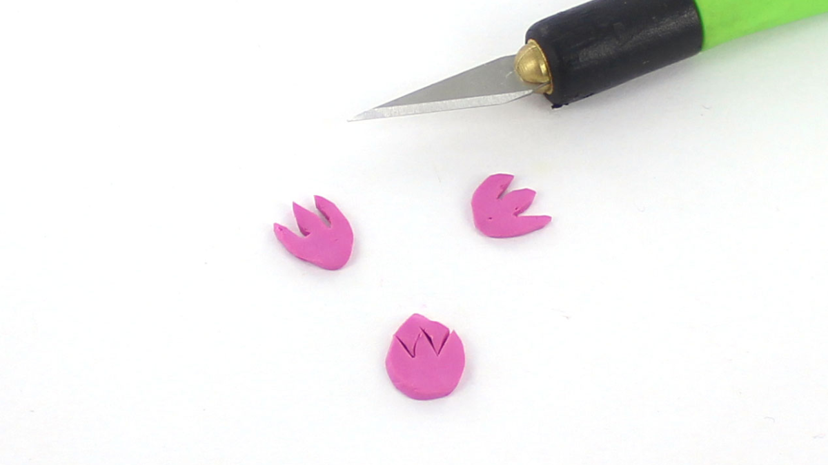 Pendentif floral en pâte polymère en relief : Etape 2