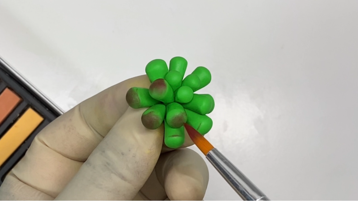 3 idées DIY pour recycler vos bocaux avec de la pâte polymère : Etape 24