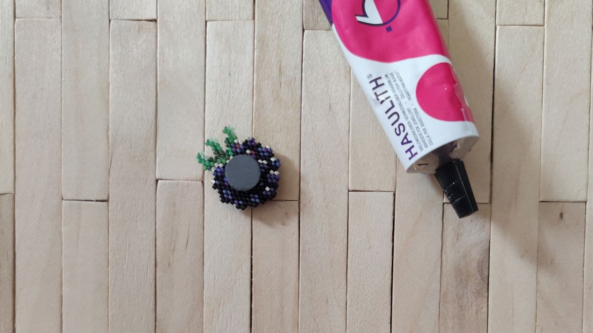 DIY aimant mûre et champignon en relief en tissage de perles Miyuki 11/0 : Etape 3