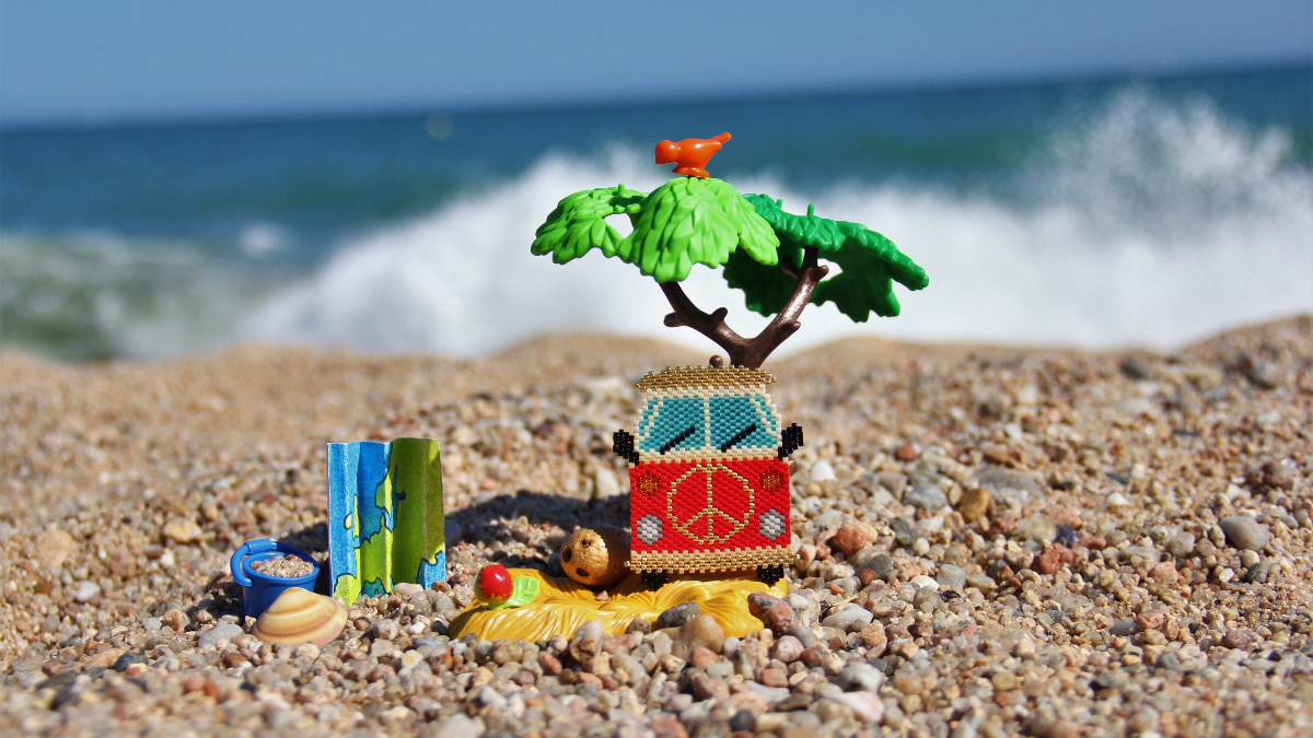 Schéma Tissage Van en brickstitch avec des perles Miyuki Delicas 11/0