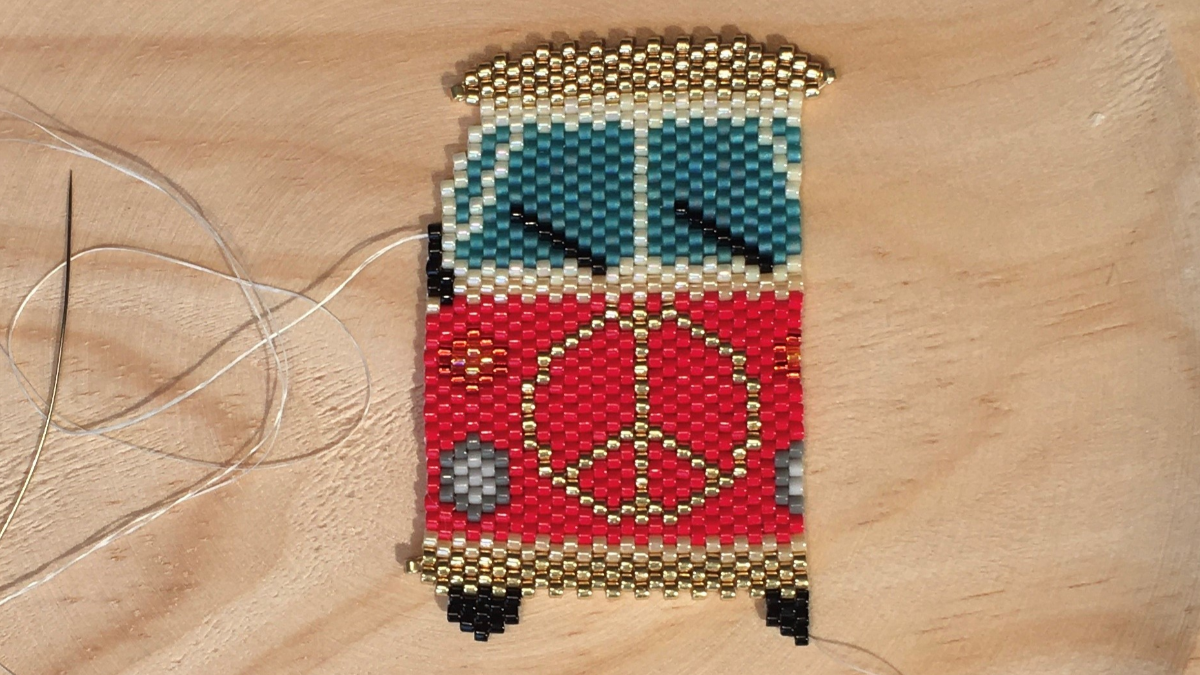 Tissage Van en brickstitch avec des perles Miyuki Delicas 11/0 : Etape 6