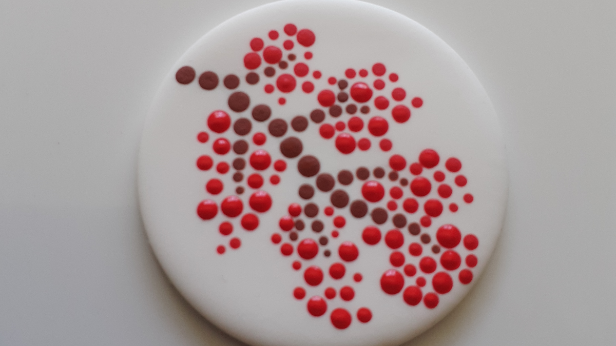 DIY Pendentif pâte polymère et motif fleurs technique dotting tool : Etape 10