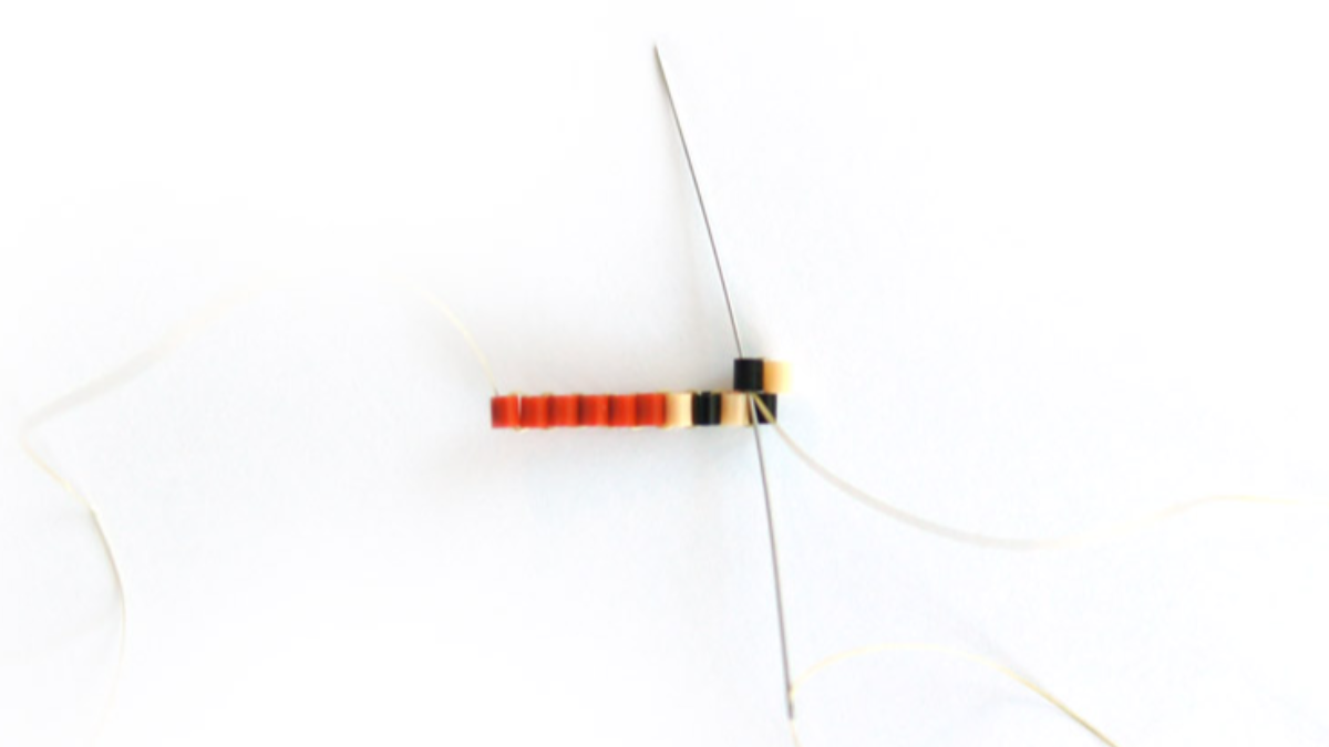 Modèle Tissage Brick Stitch Enfant avec perles Hama Mini : Etape 11