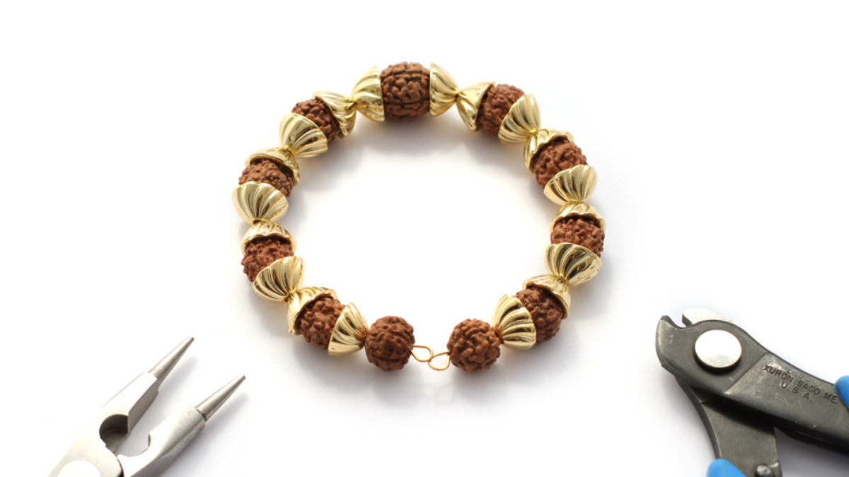 DIY Bracelet en perles Rudraksha ou larmes de Shiva : Etape 3