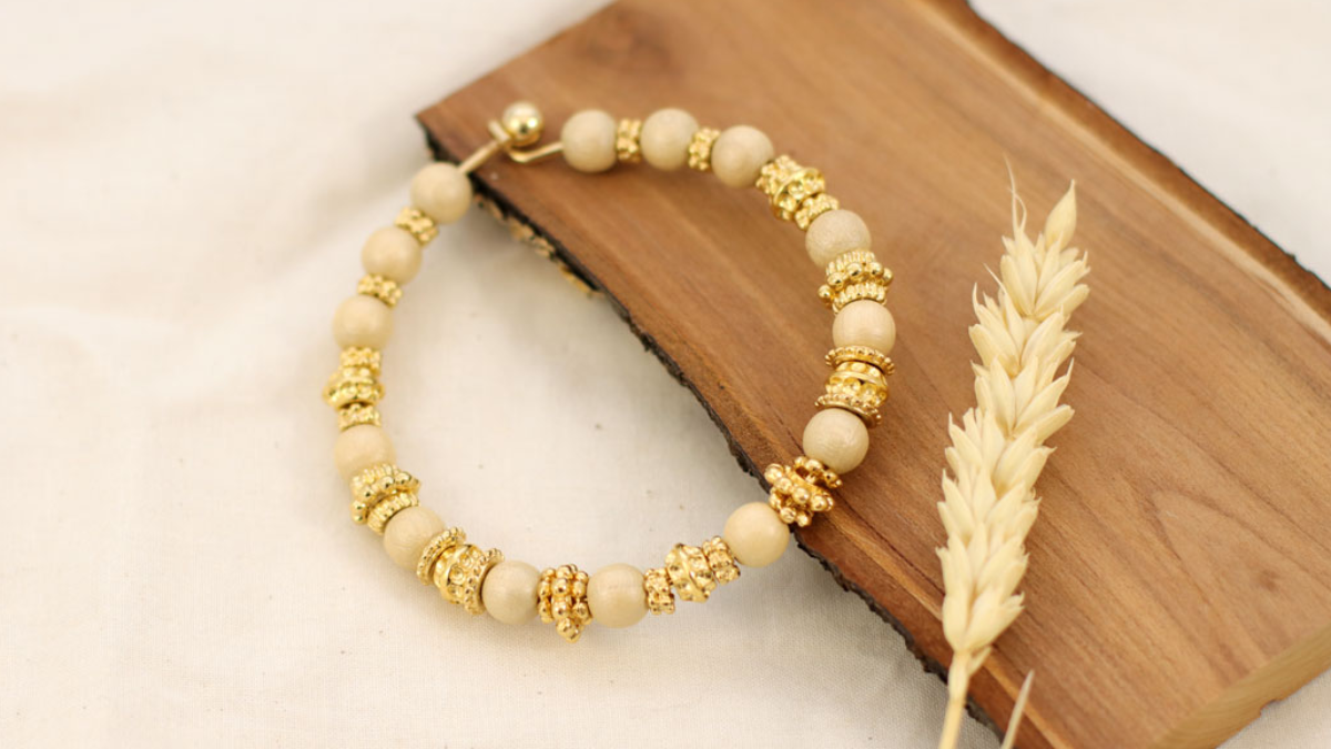 DIY Minute Bracelet rondelles dorées avec perles en bois