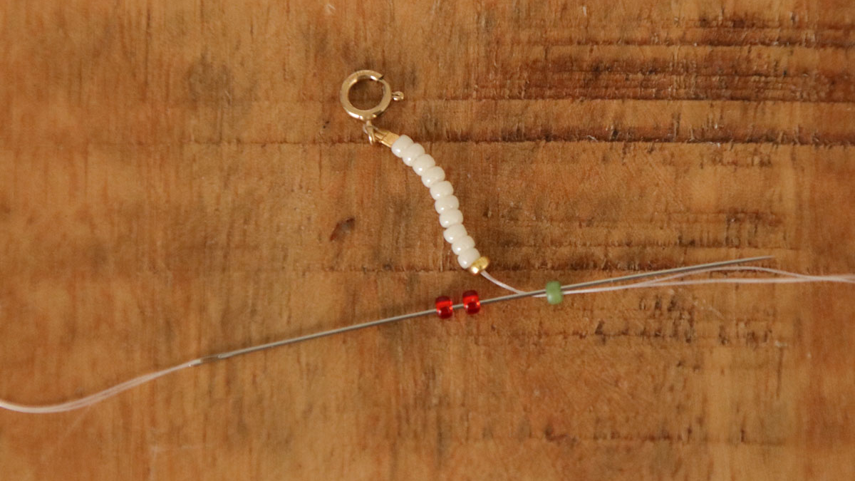 DIY Bracelet fruits en perles de rocailles : Etape 2