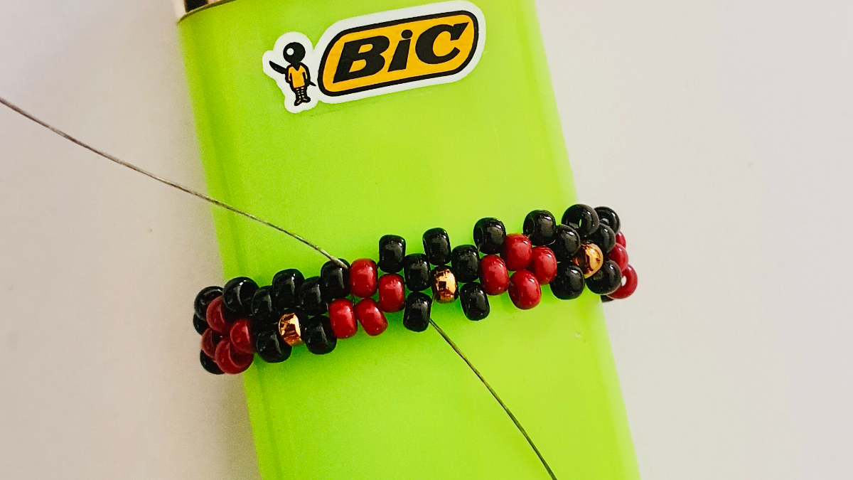 DIY étui à briquet en perles Miyuki 11/0 avec technique peyote : Etape 3