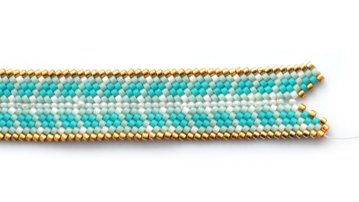 Bracelet Miyuki tissage Mississippi turquoise : Etape 8