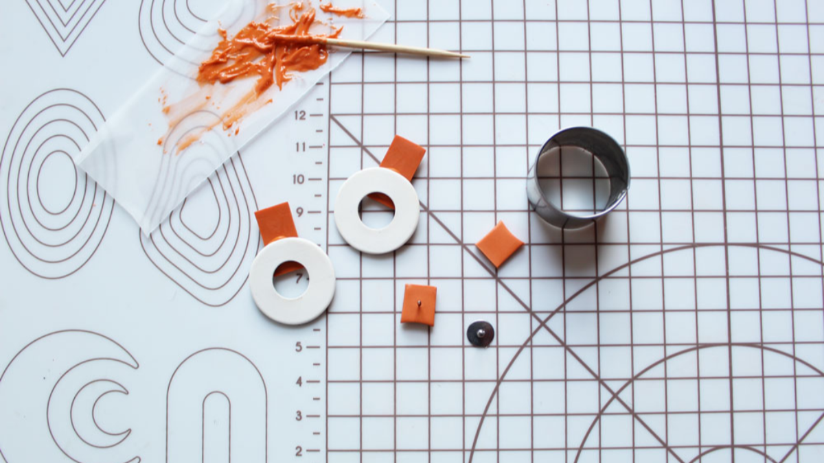 Boucles d'oreilles polymère avec silkscreen motif carreaux vichy : Etape 7