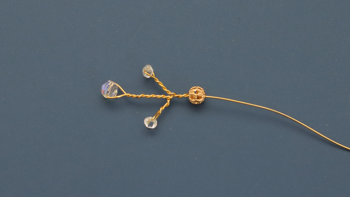 DIY Flocon de neige en perles cristal et fil métallique : Etape 4