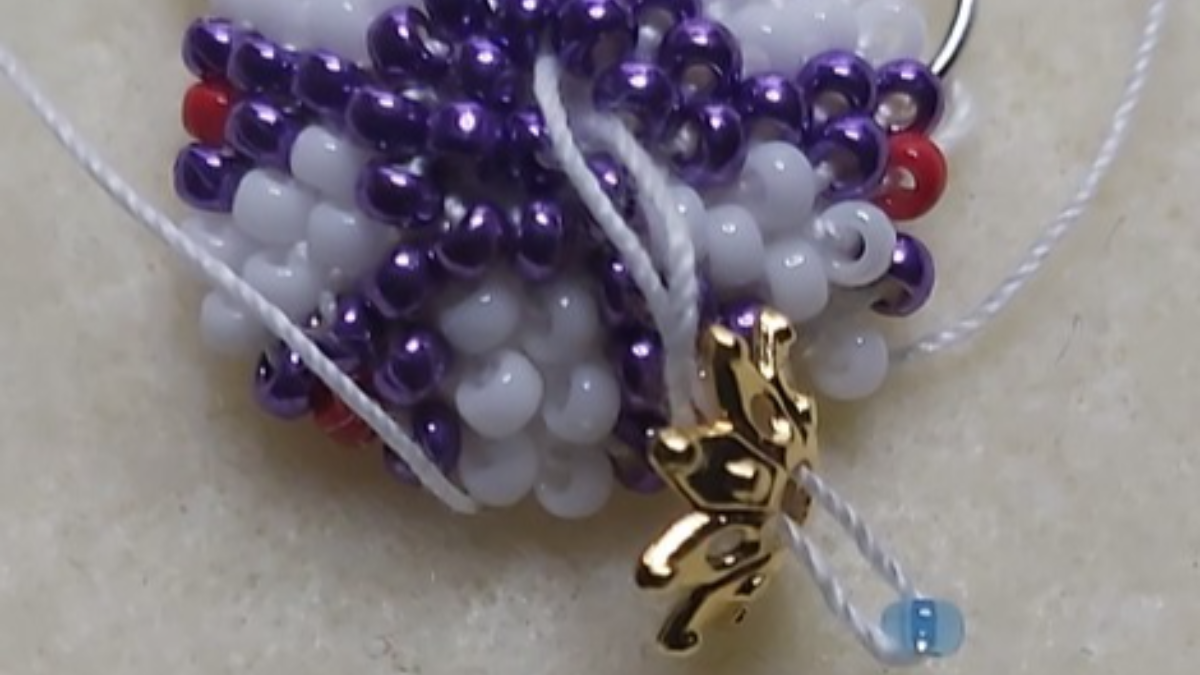 Boule de Noël au crochet en perles Miyuki et meshs PureCrystal : Etape 6