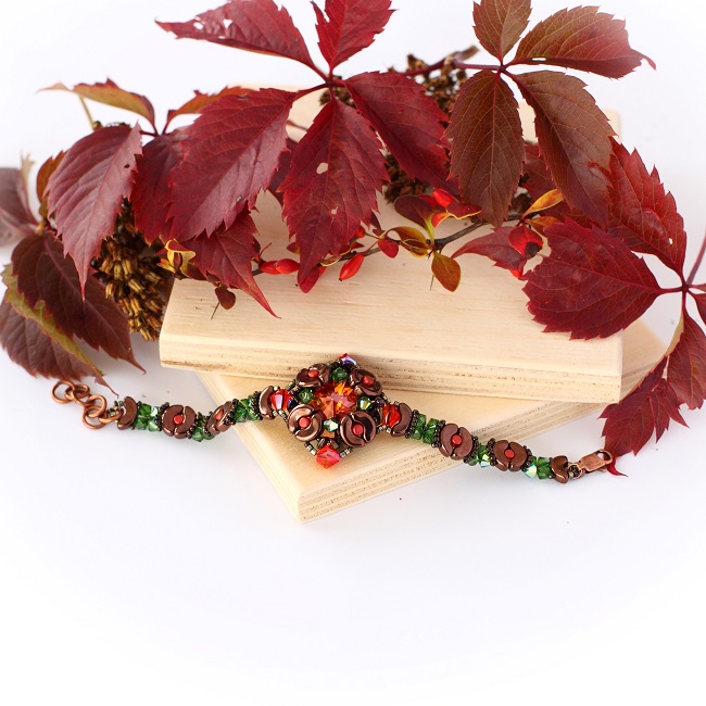 Bracelet été indien avec des perles Arcos© et Minos©, toupies PureCrystal : Etape 20