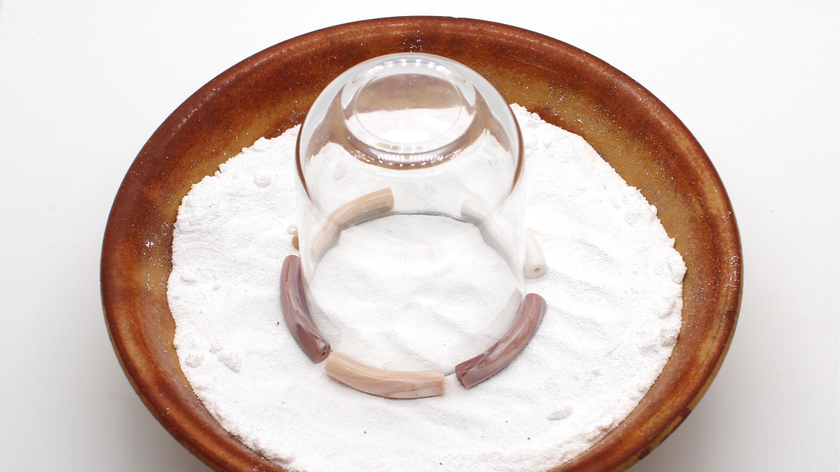 Bracelet élastique perles tubes incurvés en pâte Fimo et Cernit : Etape 6