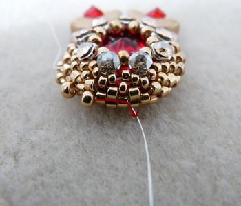 Boucles d'oreilles en perles Arcos® et perles PureCrystal par Puca® : Etape 18