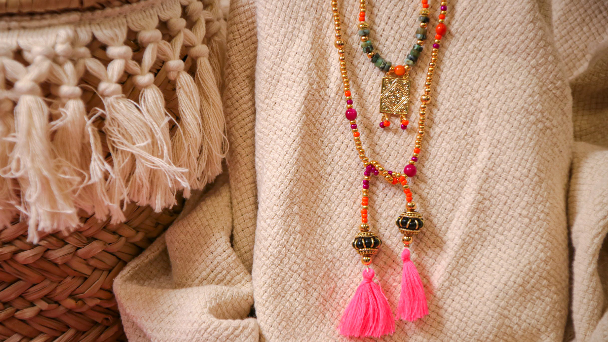 DIY Bijoux bohème avec perles heishi Turquoise africaine, graines naturelles et rocailles