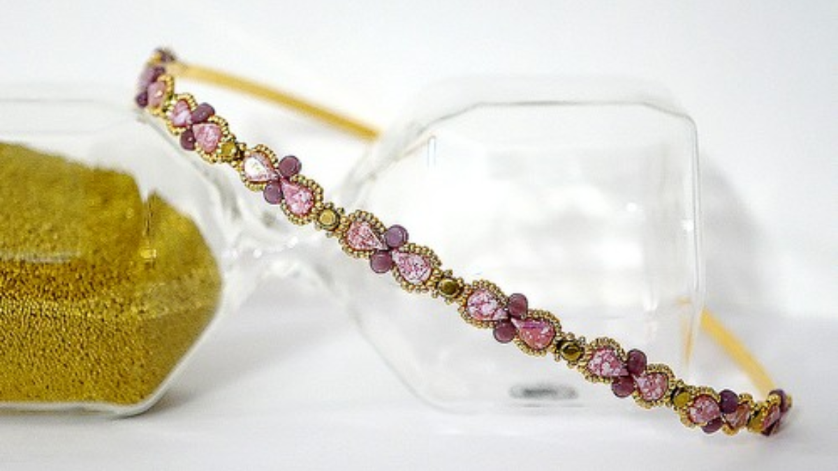 Schéma Serre-tête Sam avec perles en verre Amos et Kalos par Puca