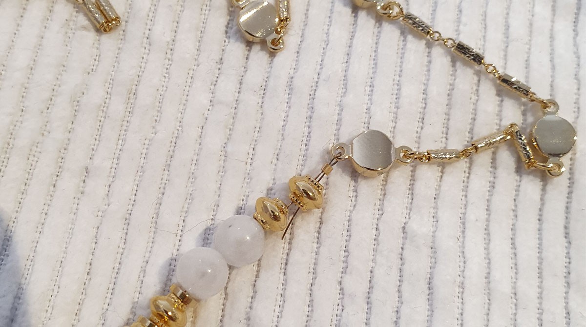 DIY Bijou Collier multirang bohème chic avec perles en pierres naturelles : Etape 3