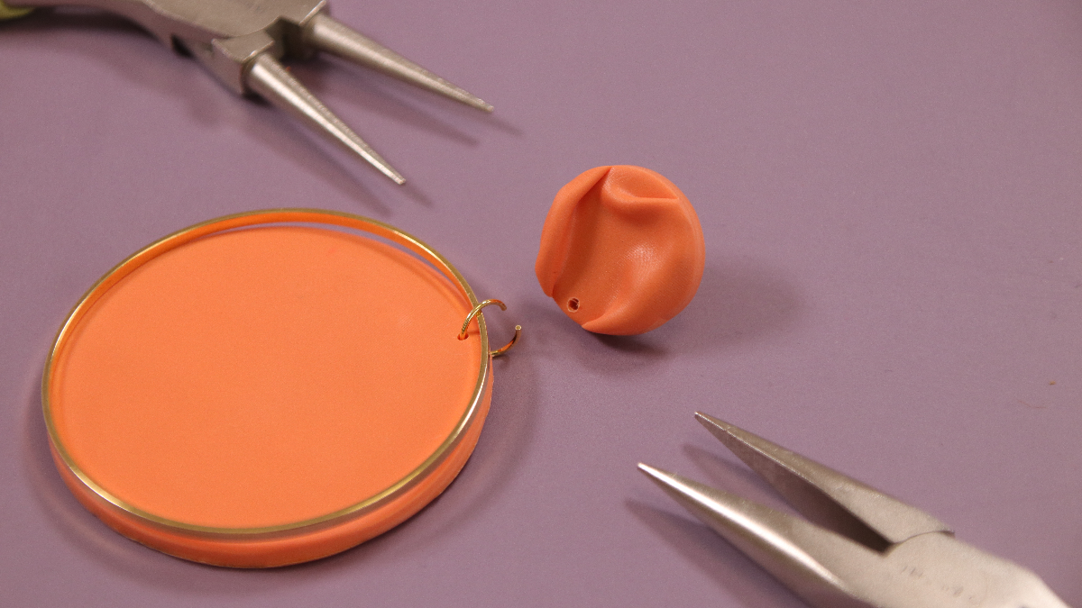 Boucles d'oreilles XL en pâte polymère FIMO effet plissé : Etape 4