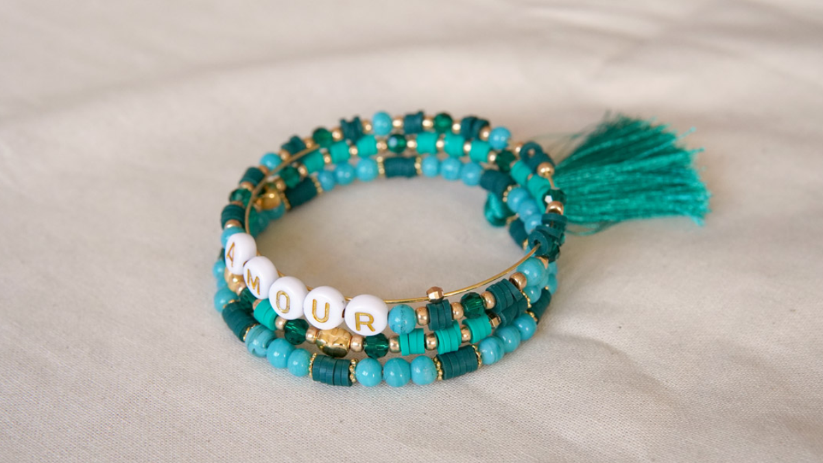 Bracelet Multi tours à message avec plein de perles : Etape 3