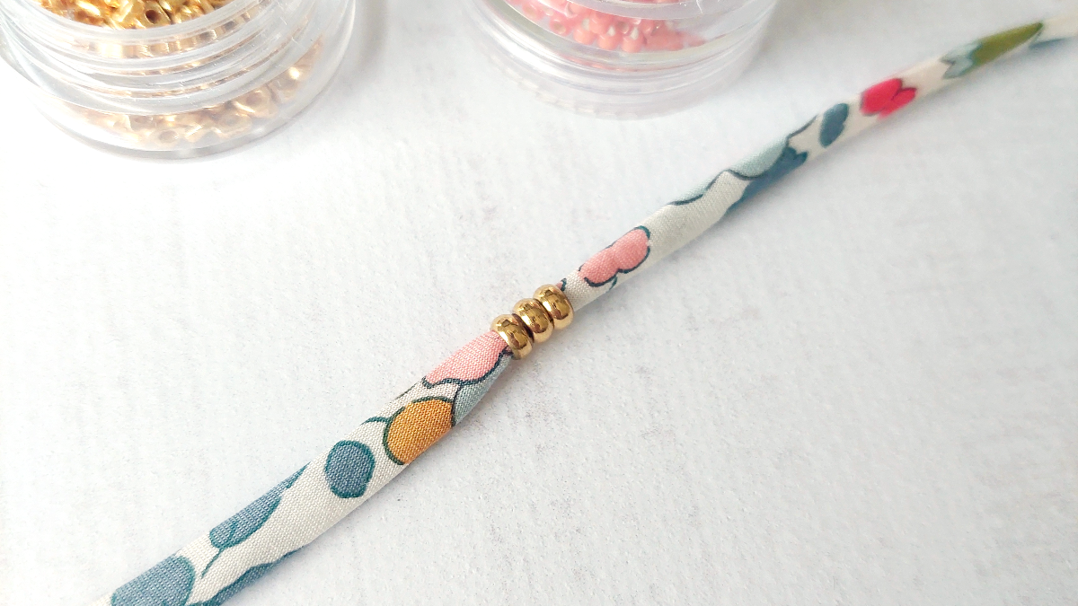 Bracelet multirangs avec fermoir interchangeable Hiilos par Little Mlle : Etape 6