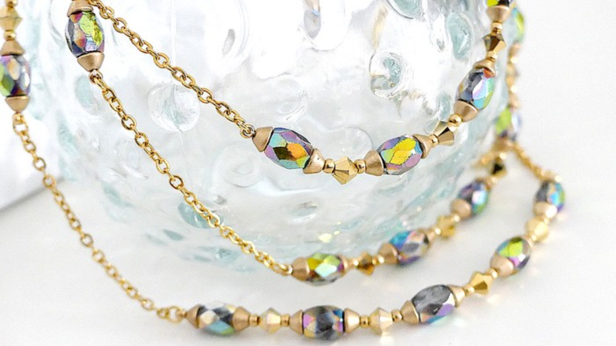 Schéma Tuto Chaîne K'Neil avec toupies PureCrystal et perles en verre Konos et Baros par Puca